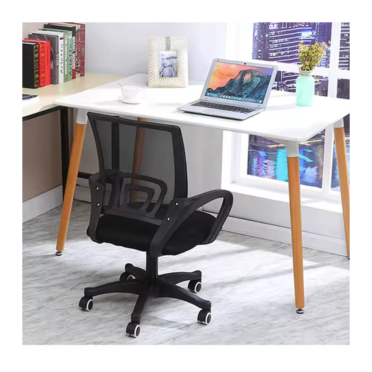 Ergonomischer Gaming-Stuhl von SUITU in Schwarz mit Mesh-Rückenlehne für dein Home-Office und Büro - Bild 4