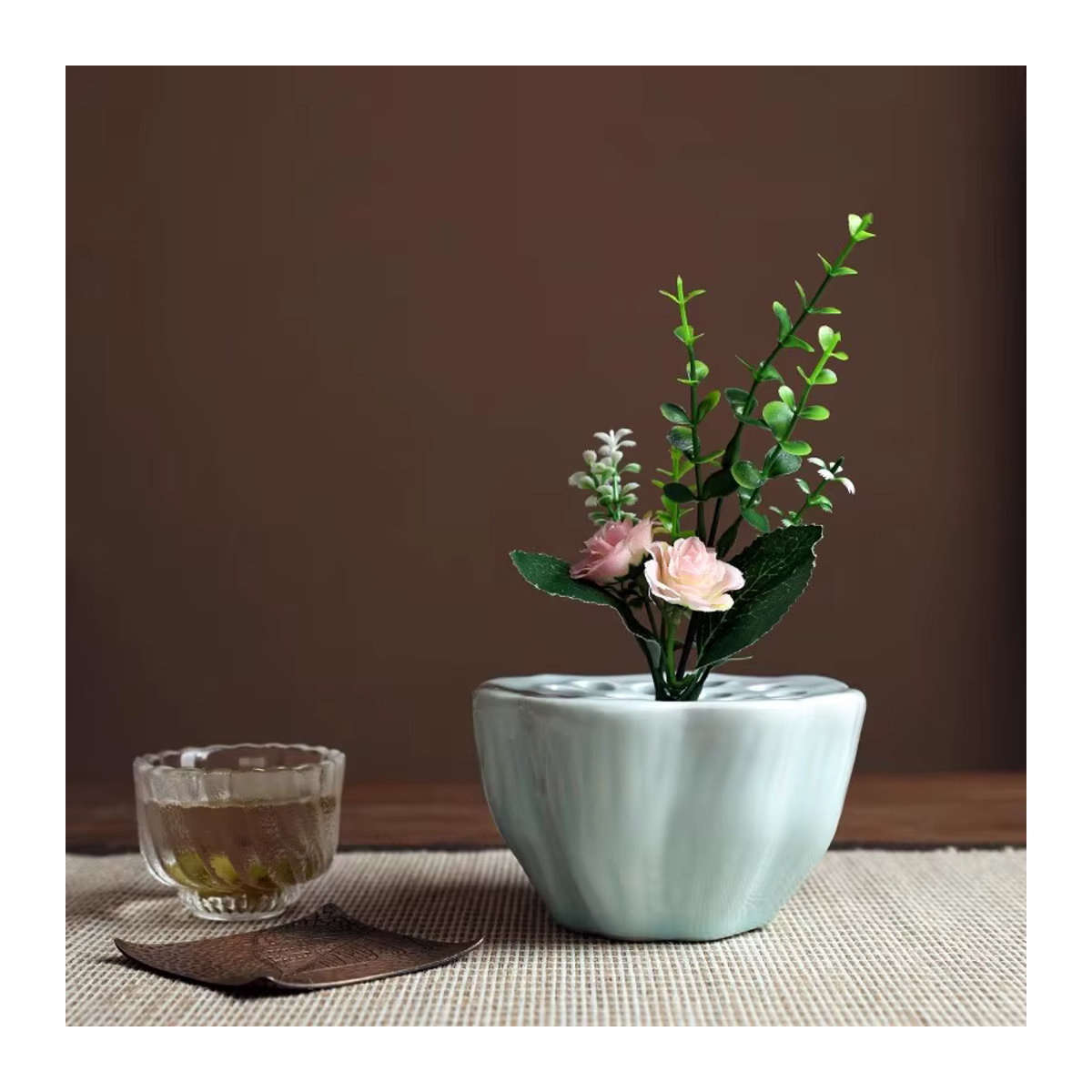 ESHUVEIV Keramik Vase Lotus Seedpod in Weiß für Ikebana Blumenarrangements und Desktop Dekoration - Bild 1