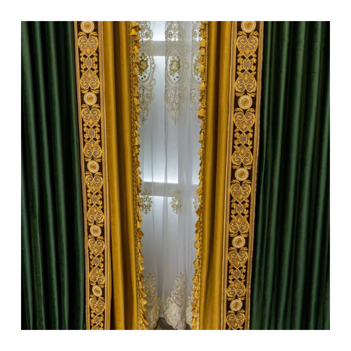Europäische High-End Verdunkelungsvorhänge aus dunkelgrünem Samt mit Stickerei für Wohnzimmer, Esszimmer und Schlafzimmer - Bild 3