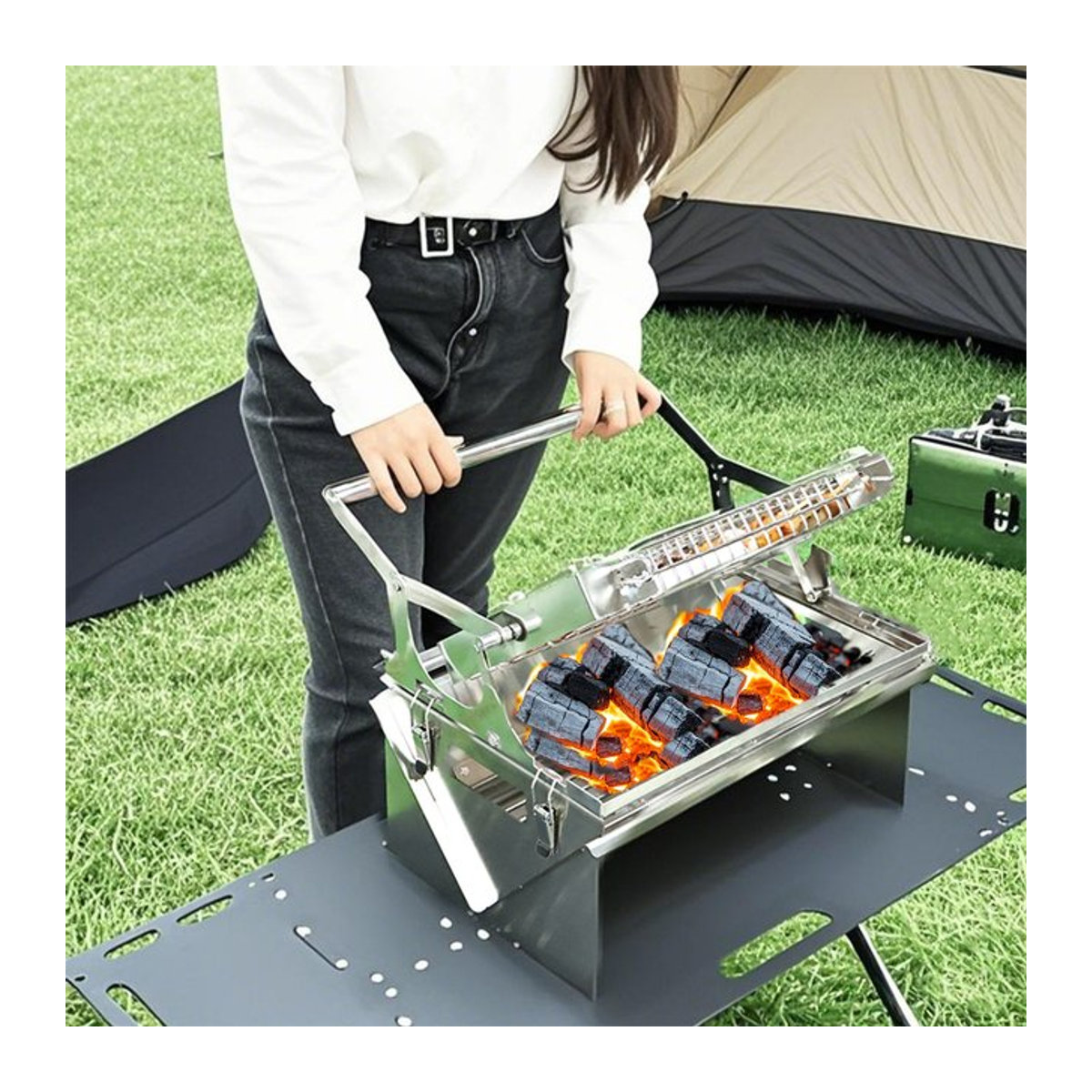 Faltbarer Edelstahl Holzkohle-Grill für Camping und BBQ in Silber mit 360 Grad drehbarem Grillrost - Bild 1