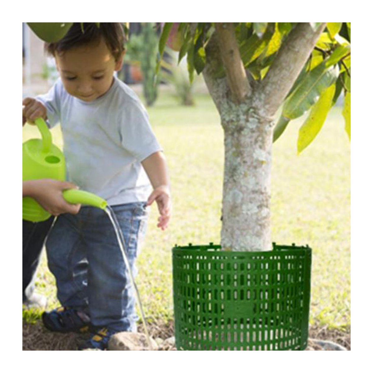Family & Garden Baumstammschutz Set aus 2 Stück in Grün mit verstellbarem Design - Bild 10