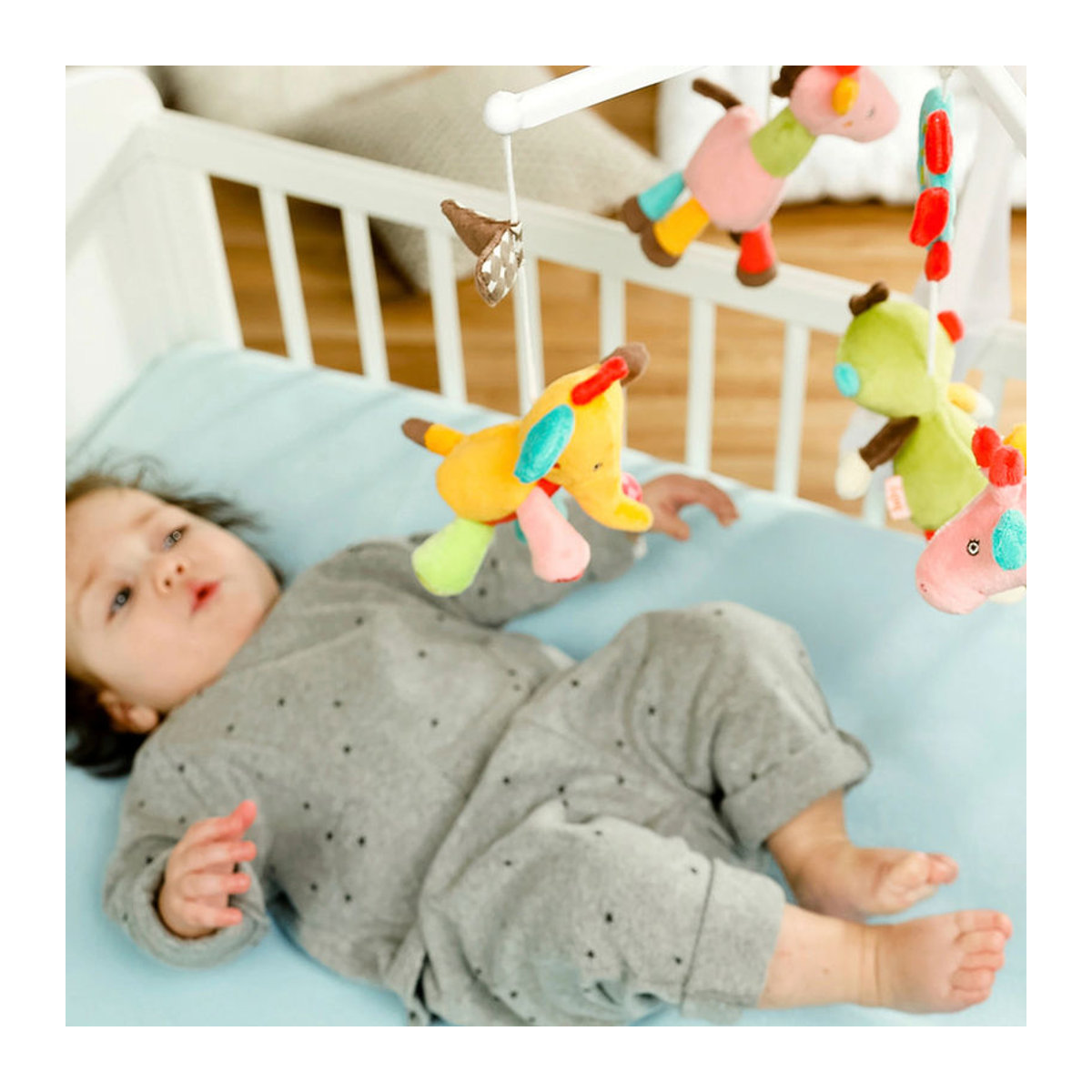 Fehn Musik-Mobile Safari Spieluhr mit bunten Stofftieren für dein Baby - Bild 2
