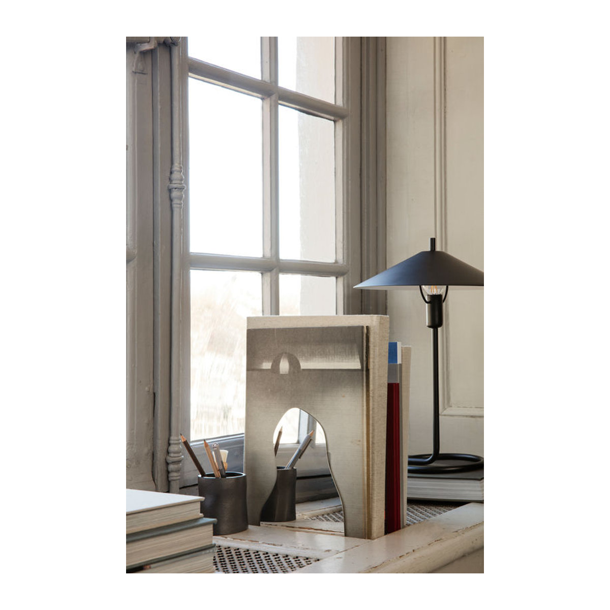 Ferm Living Filo Tischleuchte Rund in Schwarz Modern Minimalistisch - Bild 2