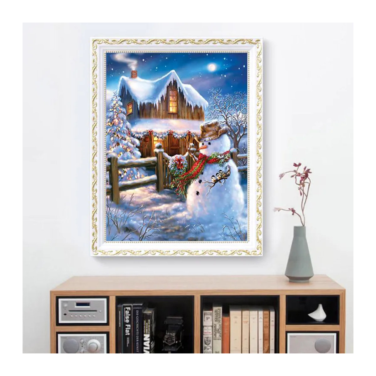 FIYO Diamant-Stickerei rundes Diamantgemälde Schneemann vor dem Haus mit Strasssteinen mehrfarbig B: 30 cm, H: 20 cm - Bild 1