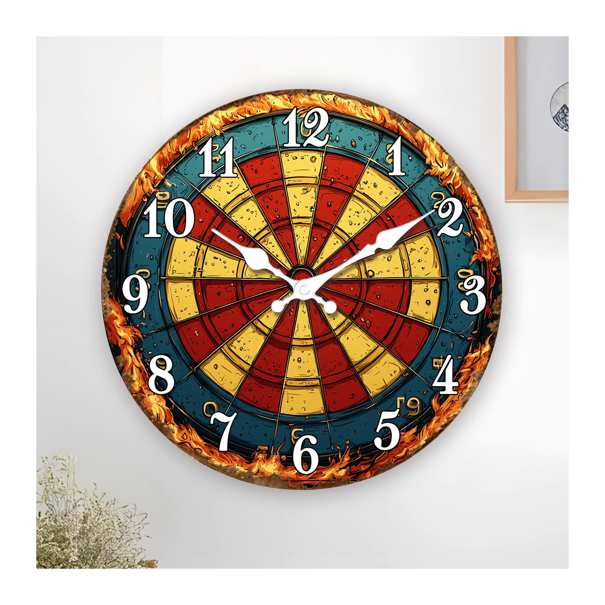 Flaming Dartboard Wanduhr im Vintage-Design aus Holz und Metall, analoge runde Wanduhr in Mehrfarbig für dein Spielzimmer - Bild 2