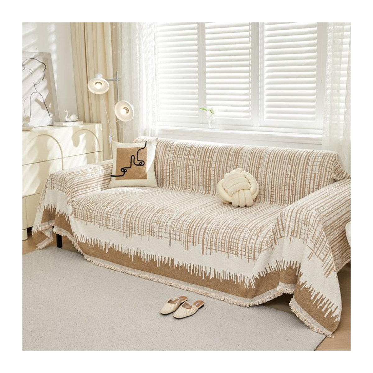 Flauschiges Jacquard Sofa Handtuch mit Quasten für Wohnzimmer Möbel und Camping in Flauschige Linien Design - Bild 1
