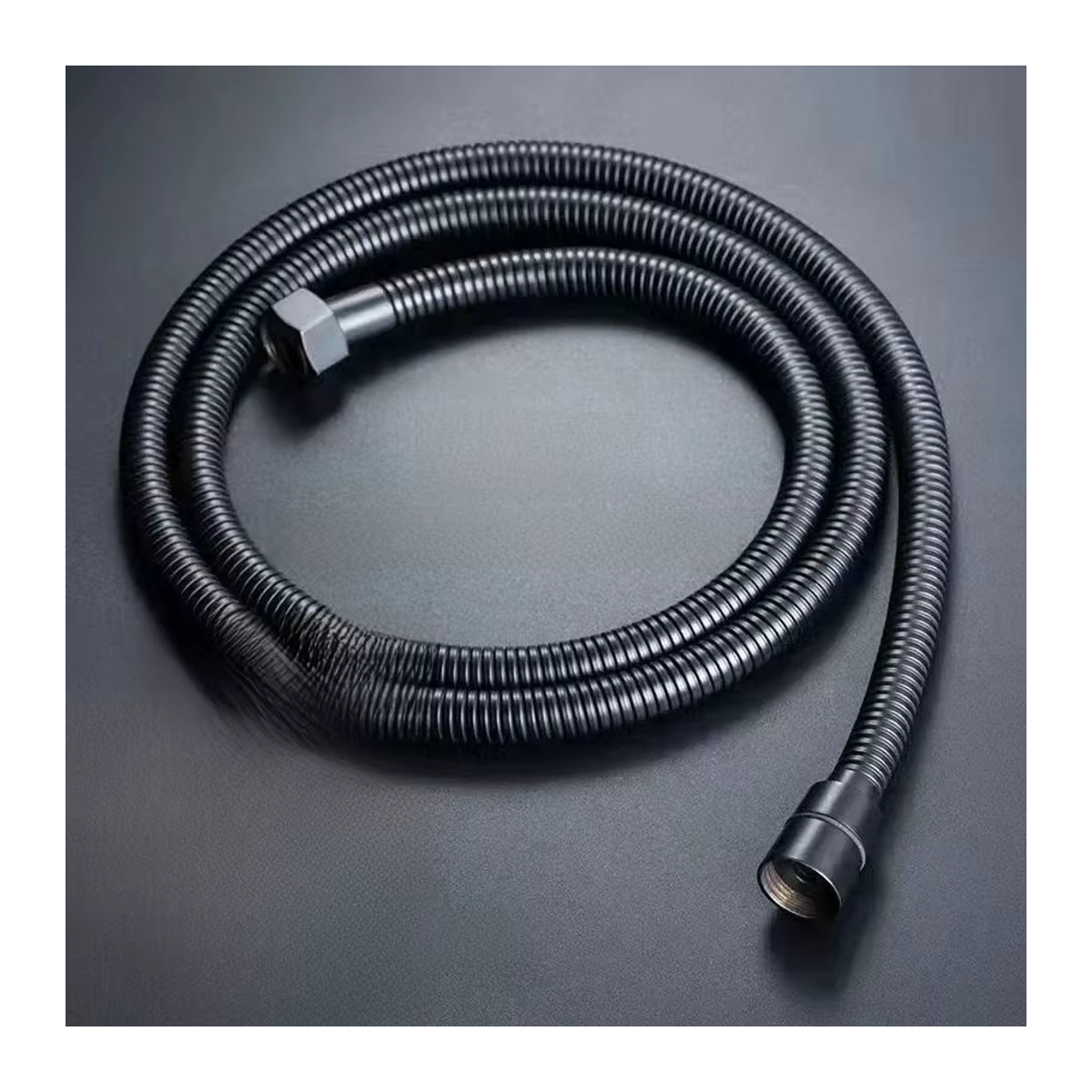 Flexibler Duschschlauch und Gartenbewässerungsschlauch aus Edelstahl SUS304 in Schwarz und Silber - Bild 6