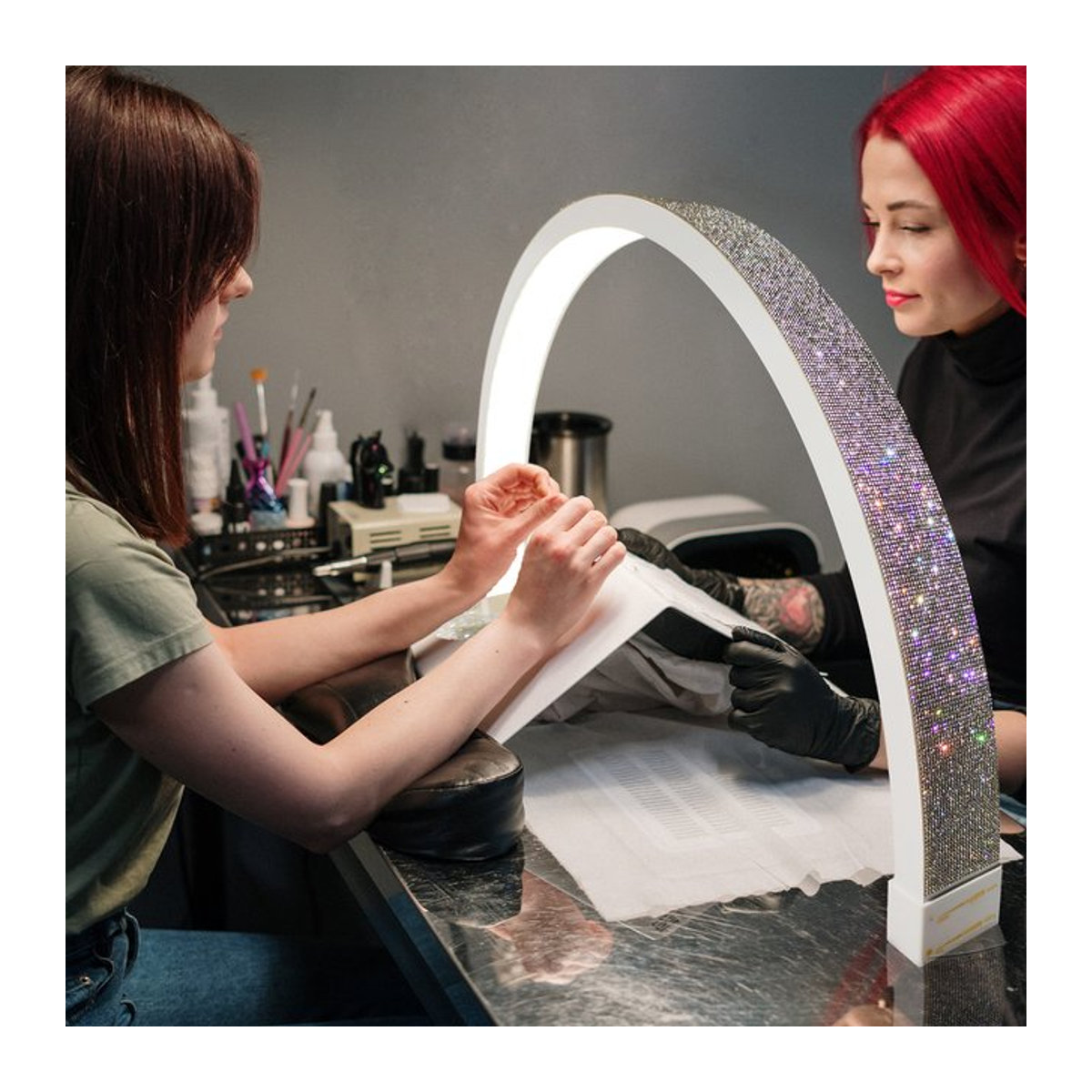 Fosoto LED Nagel-Tischlampe mit Diamant-Maniküre-Design und Halbmondbeleuchtung für Salon, Kunst und Tattoo, Modern, Schwarz oder Weiß - Bild 1