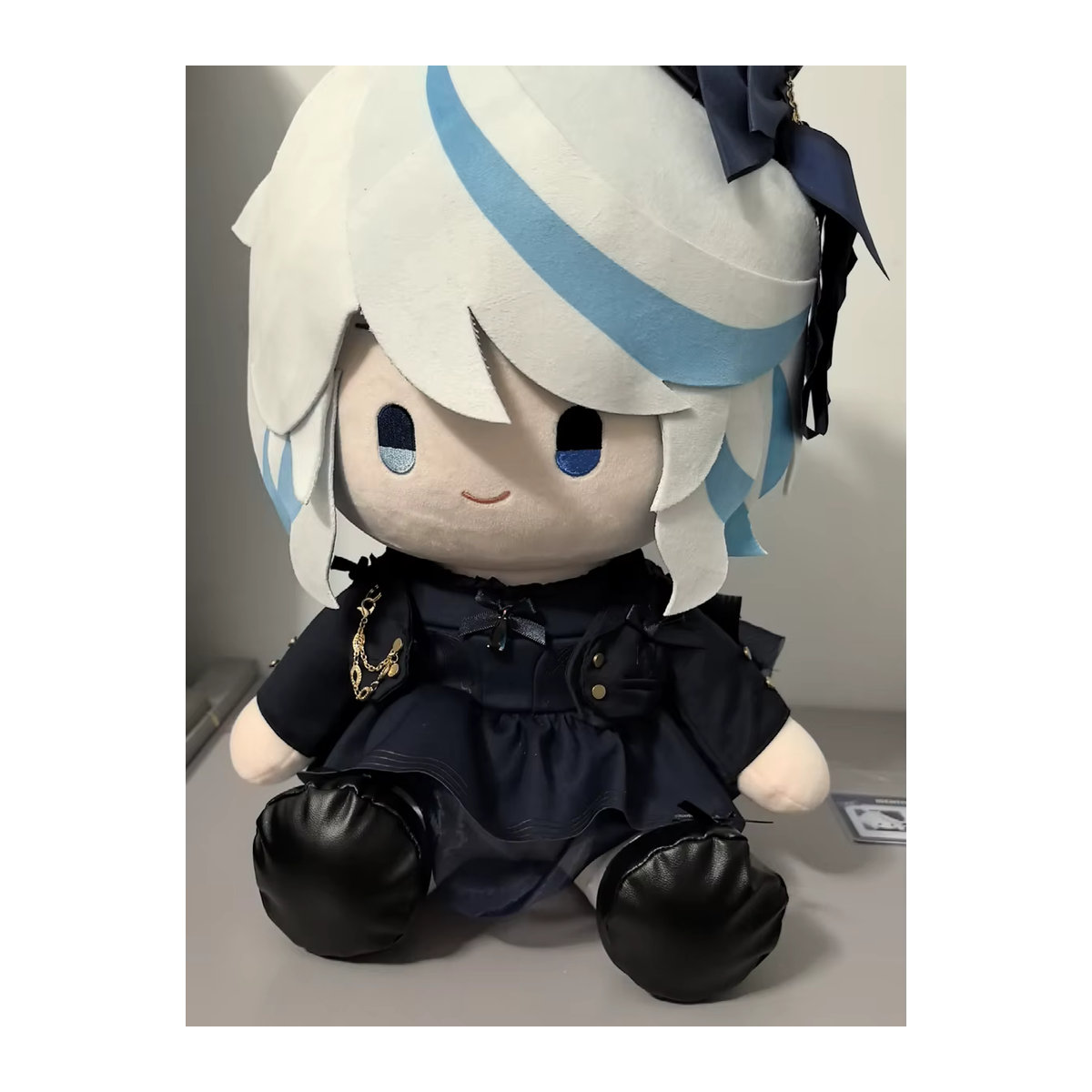 Furina Kissenfigur Sitzmodell Ornament von miHOYO aus Genshin Impact in Blau - Bild 6