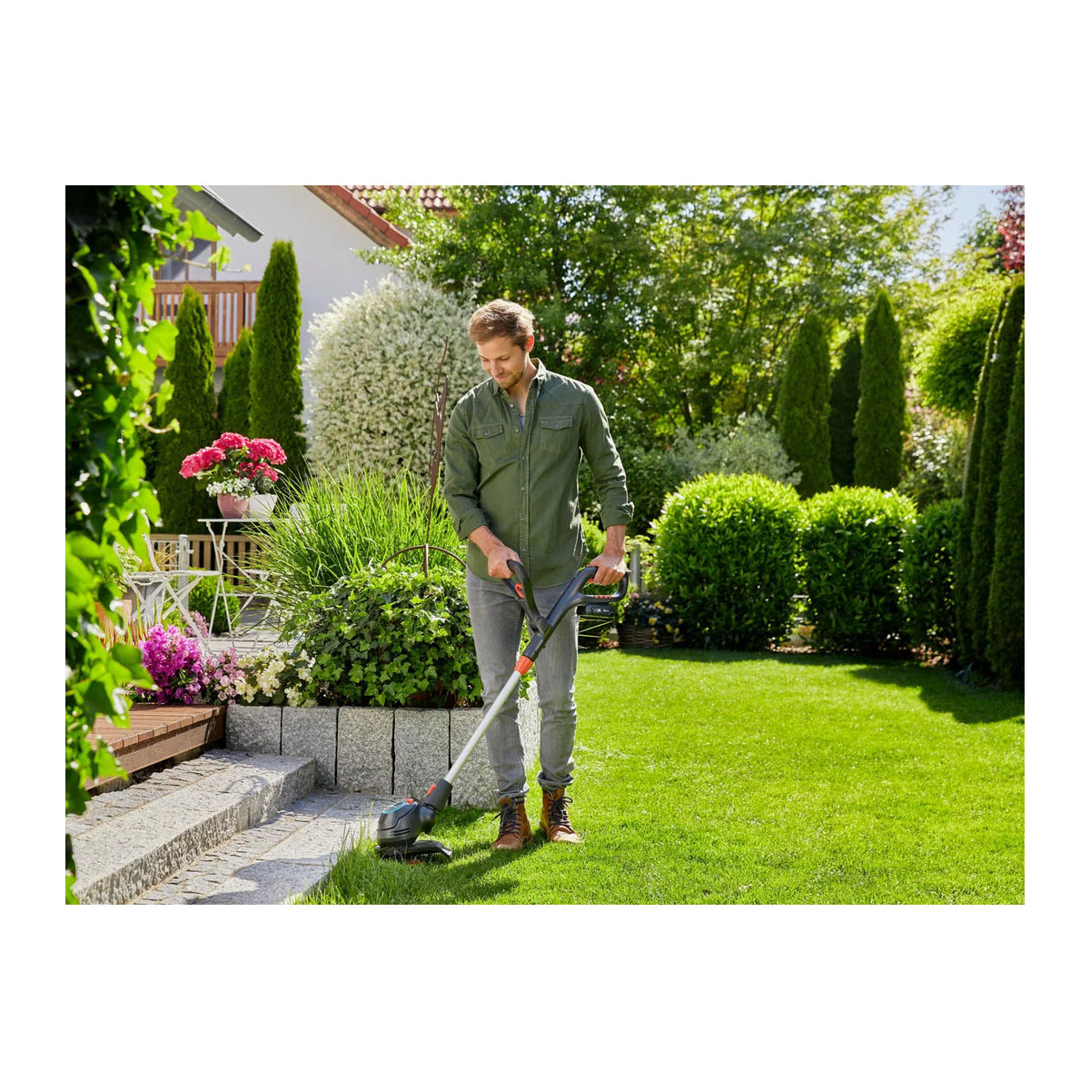 GARDENA ComfortCut 23/18V P4A Ready-To-Use-Set Akku-Rasentrimmer inklusive Akku und Ladegerät - Bild 2