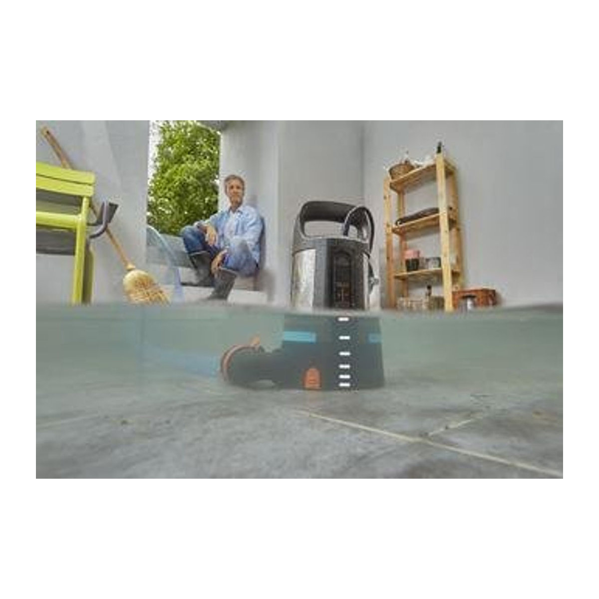 Gardena Klarwasser-Tauchpumpe 1100 Aquasensor in Silber und Anthrazit - Bild 3