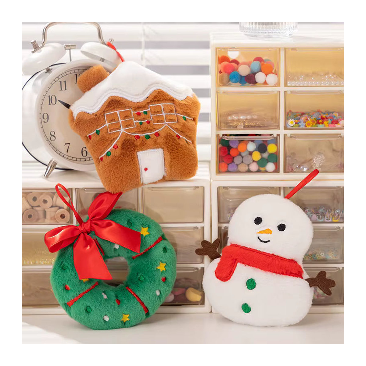 GDzaccly Weihnachts Hängeornament aus Plüsch mit Lebkuchen und Schneemann in Mehrfarbig - Bild 2