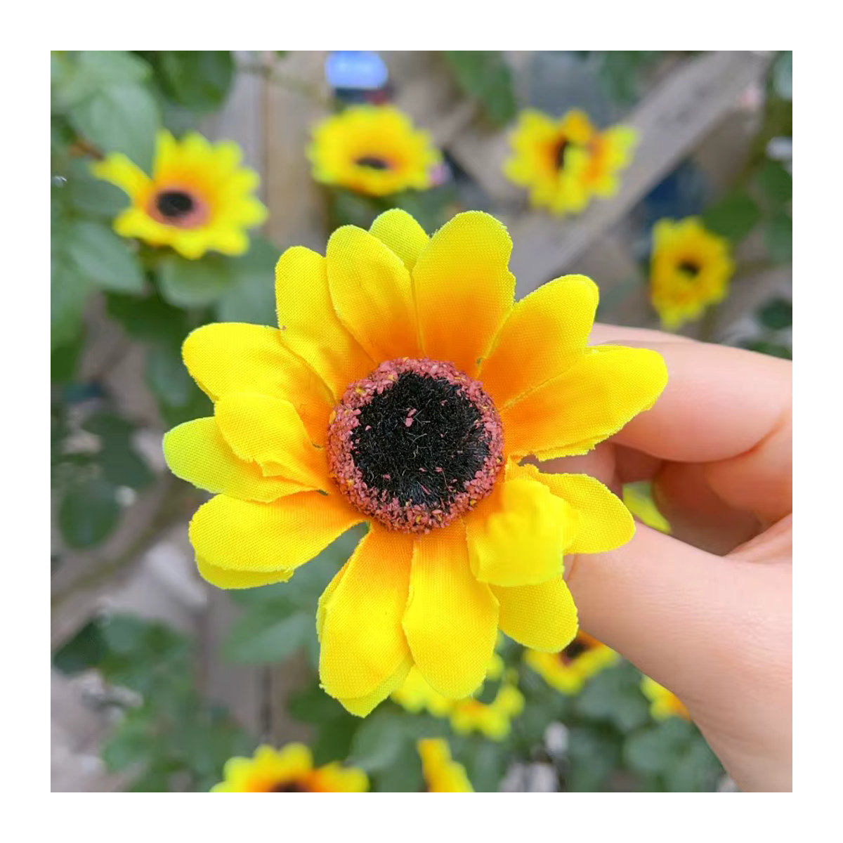 Gelbe künstliche Sonnenblumen als Blumenköpfe für Bastelarbeiten, Kränze und Hochzeitsdekoration - Bild 6