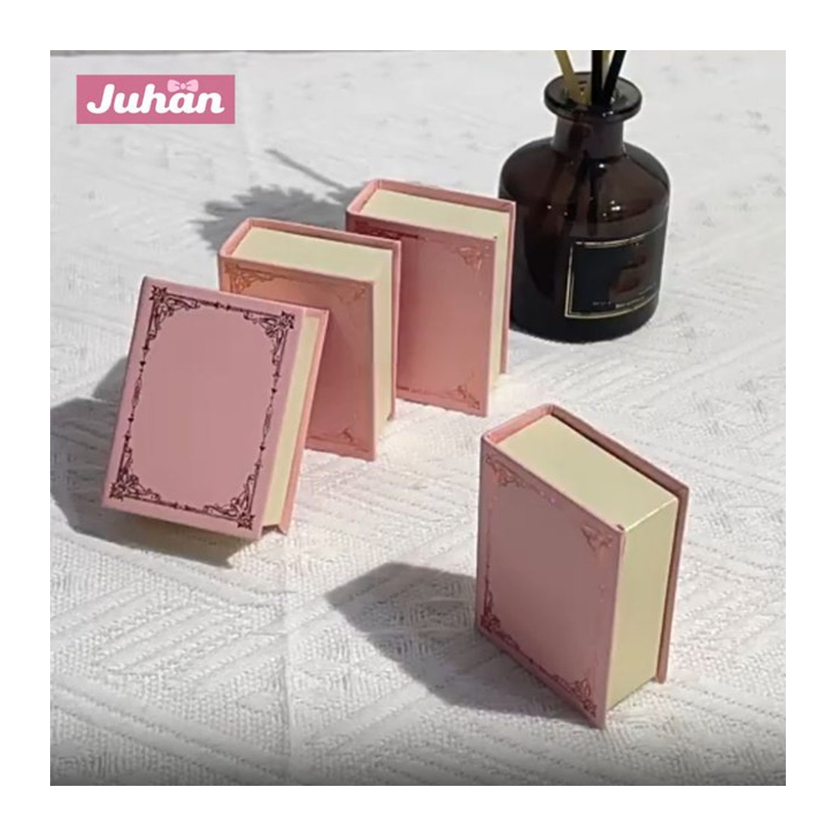 Genenic Schmuckbox in Buchform mit floralem Design, Rosa, Tragbare Reise-Aufbewahrungsbox für Ringe, Ohrringe und Halsketten - Bild 1