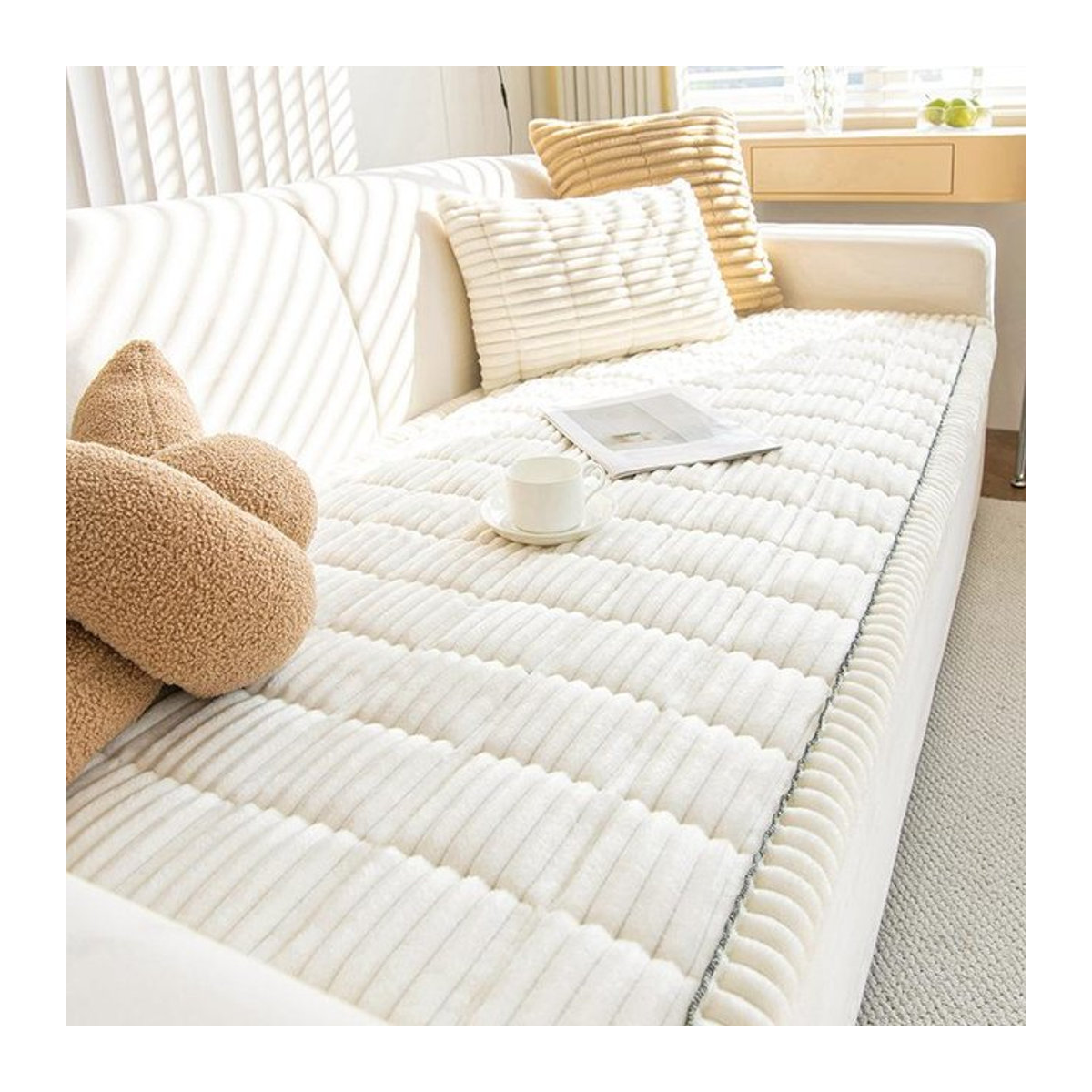 Gestepptes Sofatuch aus Cord in Weiß von Your Warm Home, rutschfester Couchbezug in L-Form mit verdicktem Plüsch, B/T: 160 x 90 cm - Bild 1