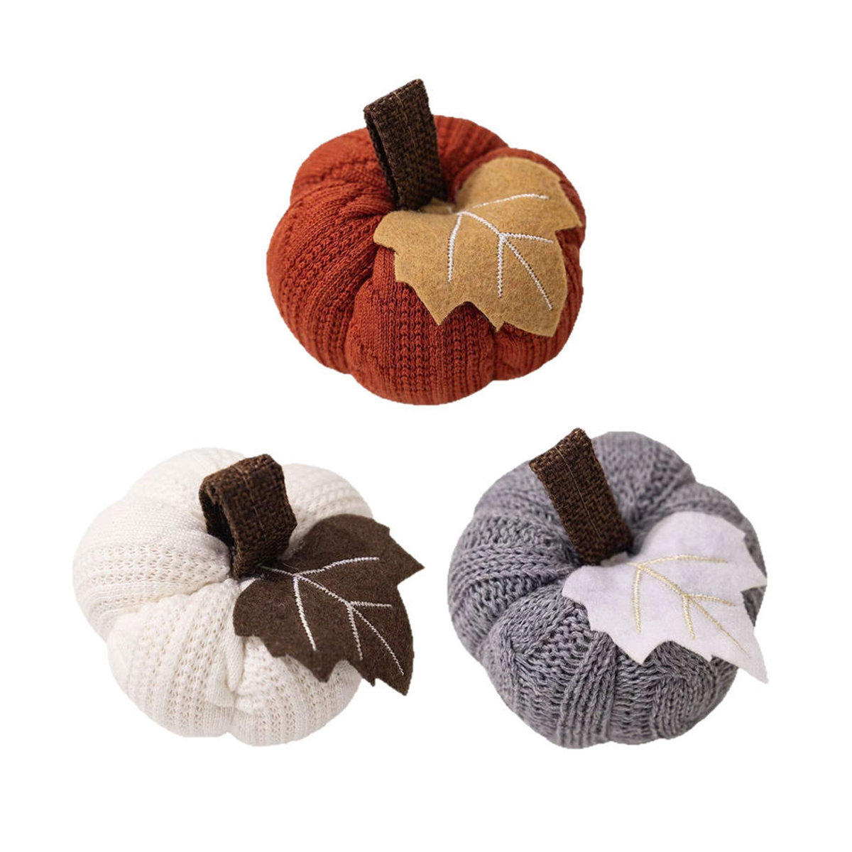 Gestrickte Kürbis Dekoration für Halloween als hängender Textil-Anhänger in Weiß und Mehrfarbig - Bild 7