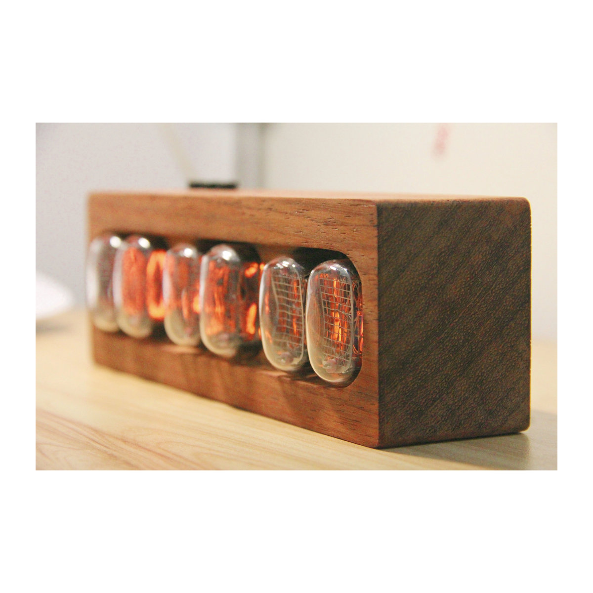 Ghxamp In-12 Retro Glühröhren-Uhr aus Holz in Braun mit Digitalanzeige und Vintage-Design - Bild 5