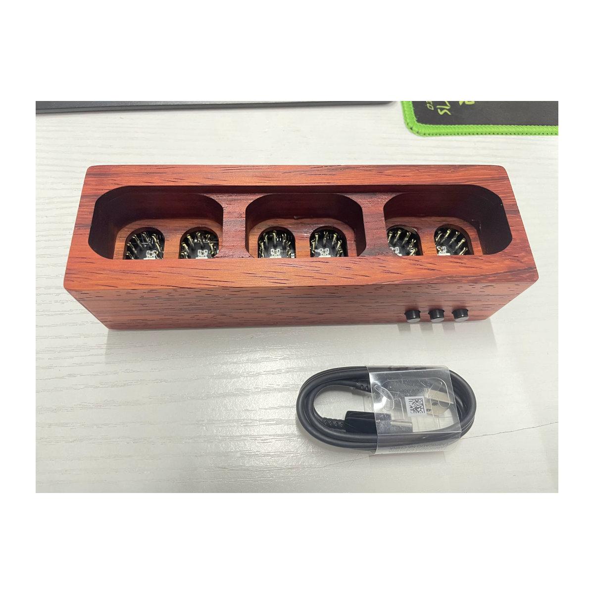 Ghxamp In-12 Retro Glühröhren-Uhr aus Holz in Braun mit Digitalanzeige und Vintage-Design - Bild 6