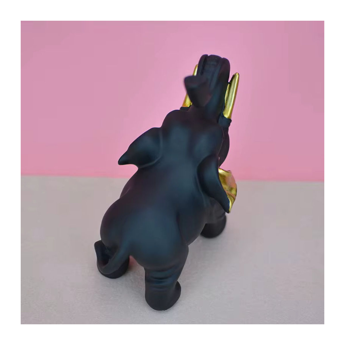 Glückselefant-Statuenornament aus Kunstharz in Schwarz-Gold für deine Wohnzimmer-Dekoration - Bild 5