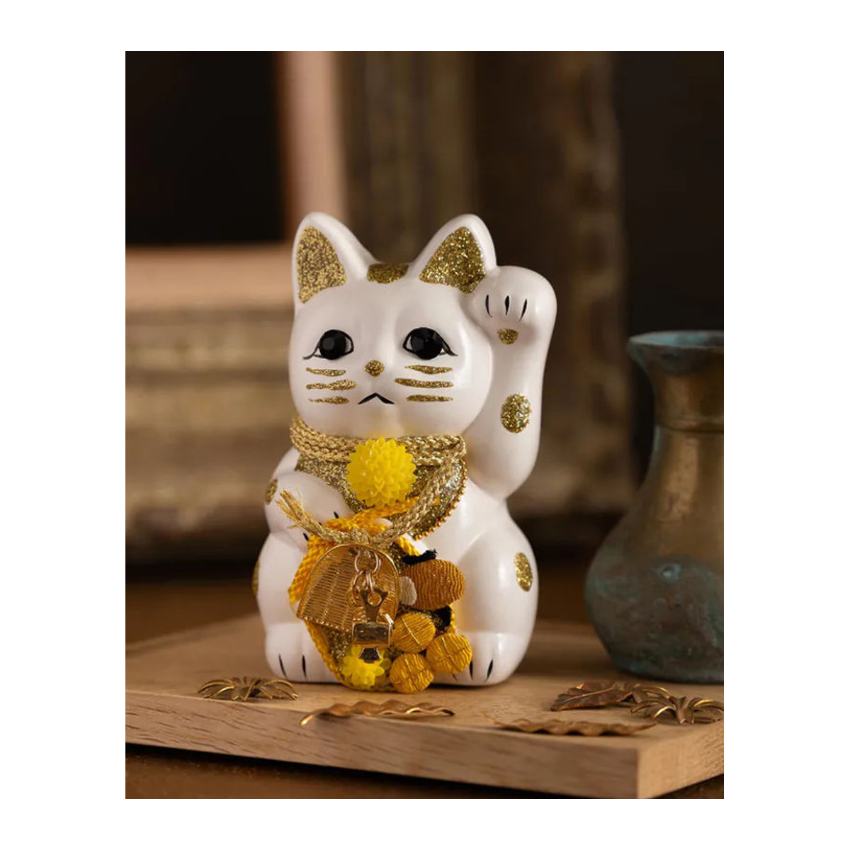 Glückskatze Maneki Neko Keramik Opfergabe Schale Weiß mit erhobener linker Pfote von Iami Danjuro - Bild 4