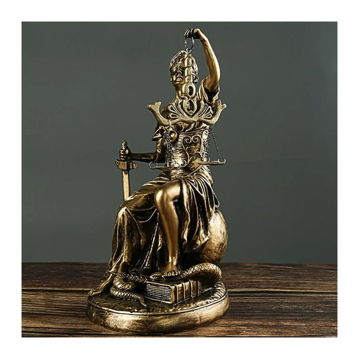 Goldene Justitia Statue im Retro-Stil als dekorative Buchstütze aus Kunstharz - Bild 1
