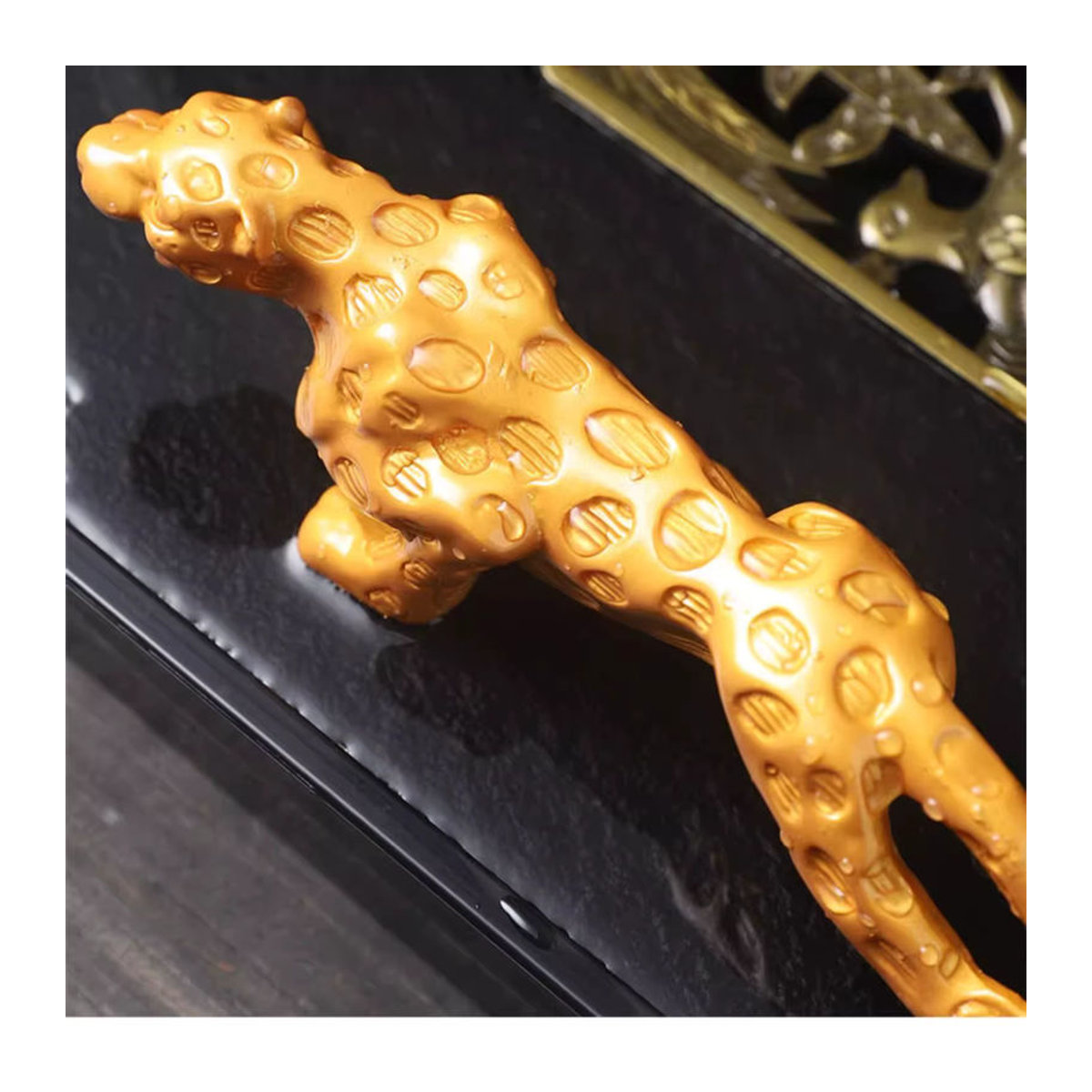 Goldene Leoparden-Teehaustierfigur als dekorative Tierfigur für Teezeremonien und Armaturenbretter - Bild 2