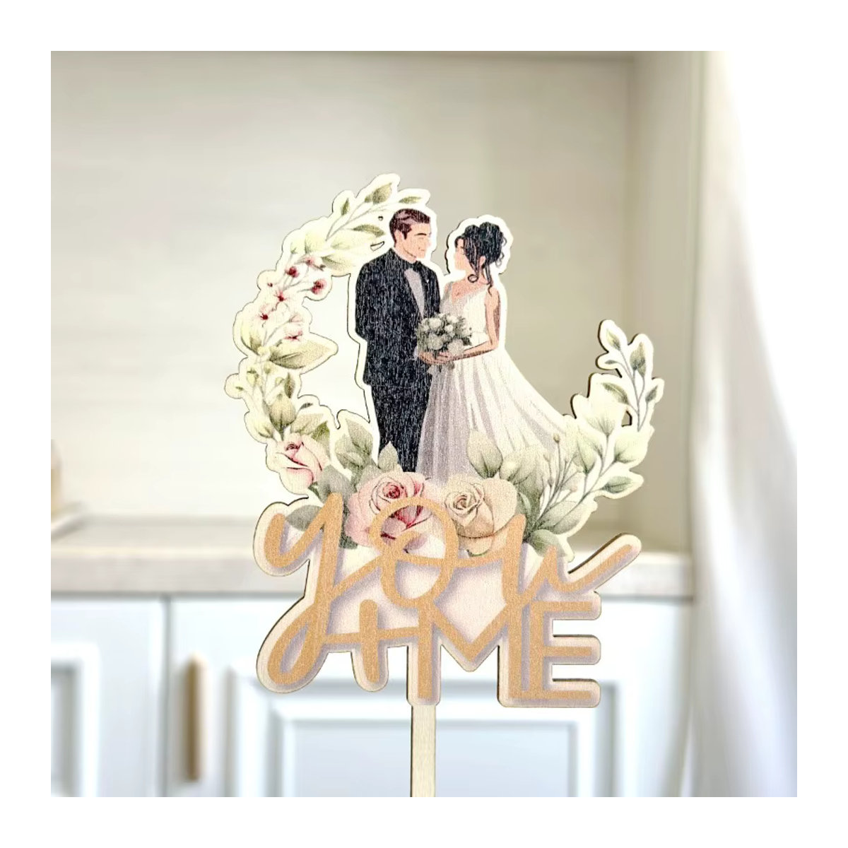 Goldener Mr&Mrs Love Hochzeitstorte Topper aus Acryl und Holz von MJCakedecor für deine Hochzeits- oder Verlobungsfeier - Bild 2