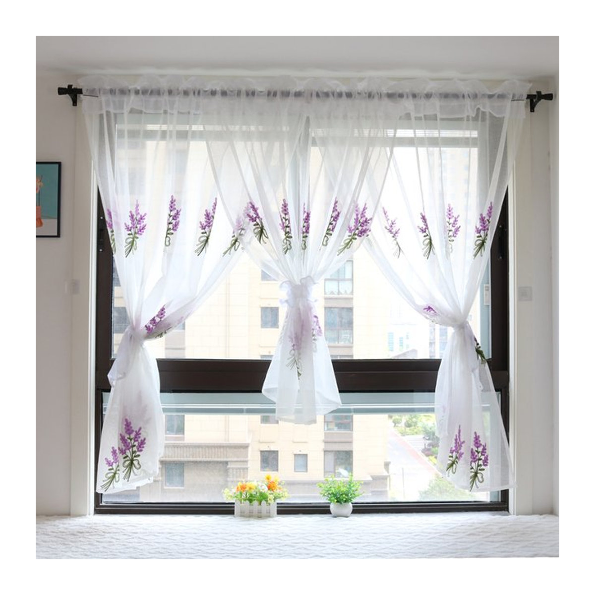 Gollado Transparente Kurzvorhänge Doris in Weiß mit lila Lavendel-Stickerei zur Fensterdekoration - Bild 1