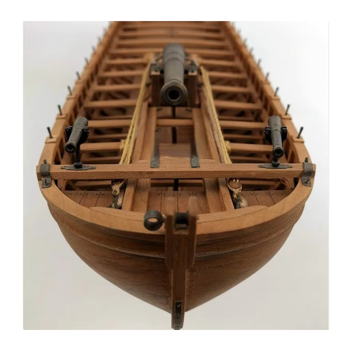 Goni Modellbausatz Französische bewaffnete Yacht aus Kirschholz, 1/24 Segelboot-Modell in Braun - Bild 3