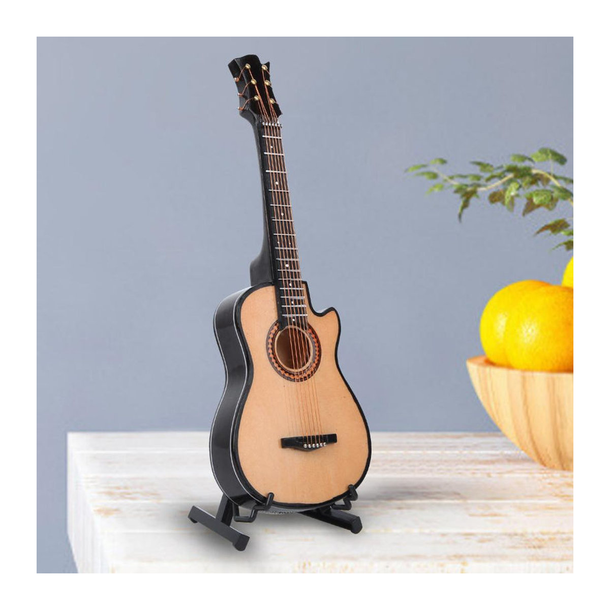 GoolRC Miniatur Akustikgitarre aus Holz in Braun als Schreibtischdekoration, 20 cm - Bild 2