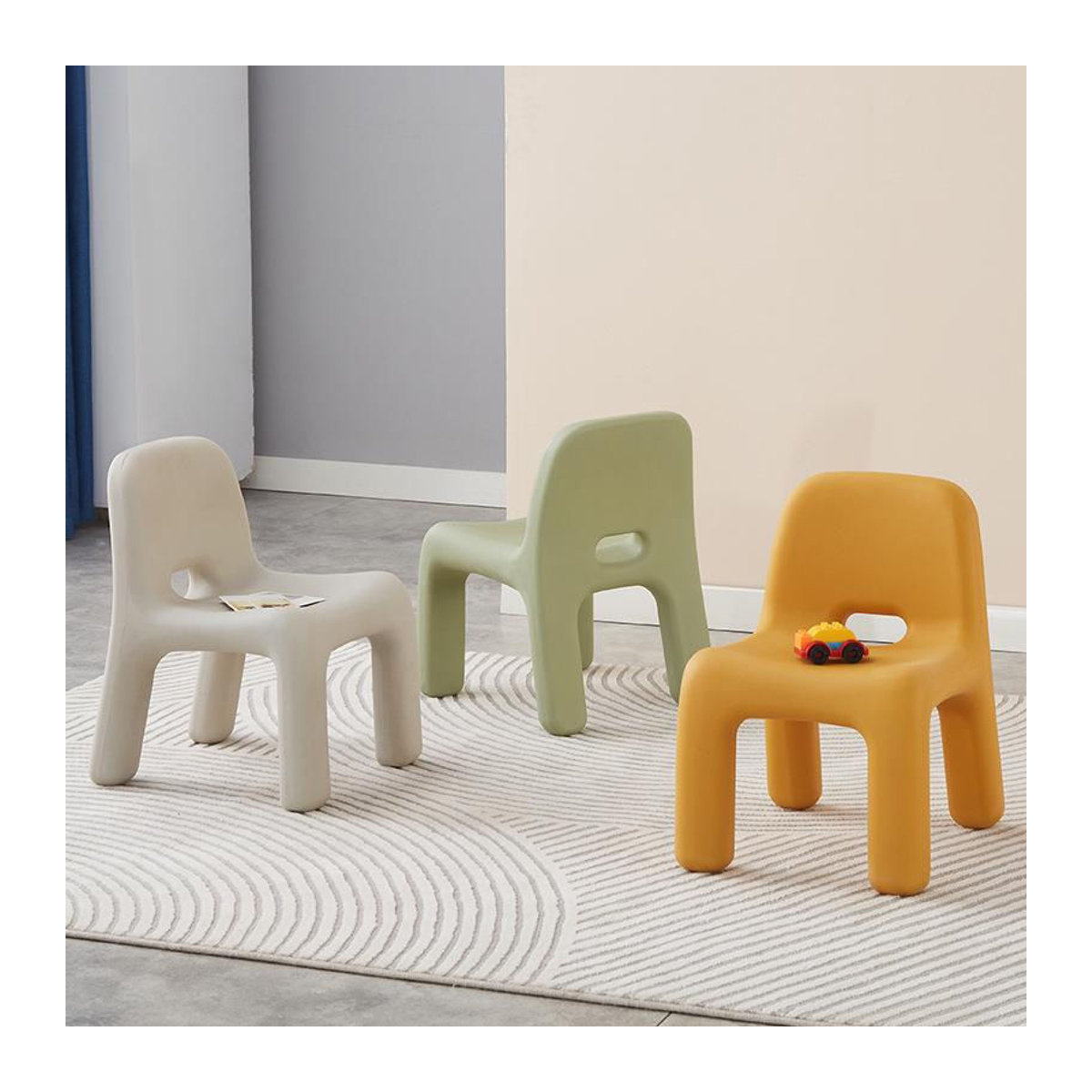 Got Now Kinderstuhl aus Kunststoff in Gelb im nordischen Design zum Lernen und Essen - Bild 3