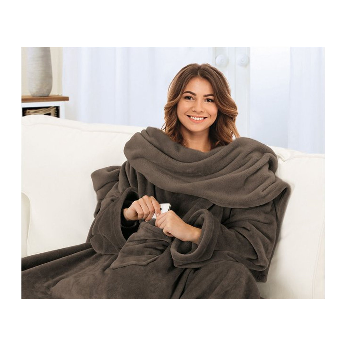 GÖZZE Kuscheldecke mit Ärmeln in Braun, B: 150 cm, L: 240 cm - Bild 1