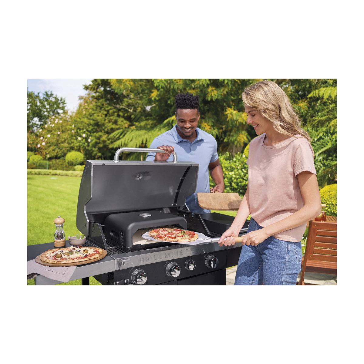 GRILLMEISTER 3-flammiger Gasgrill mit 4 Garzonen in Schwarz und Edelstahl - Bild 2