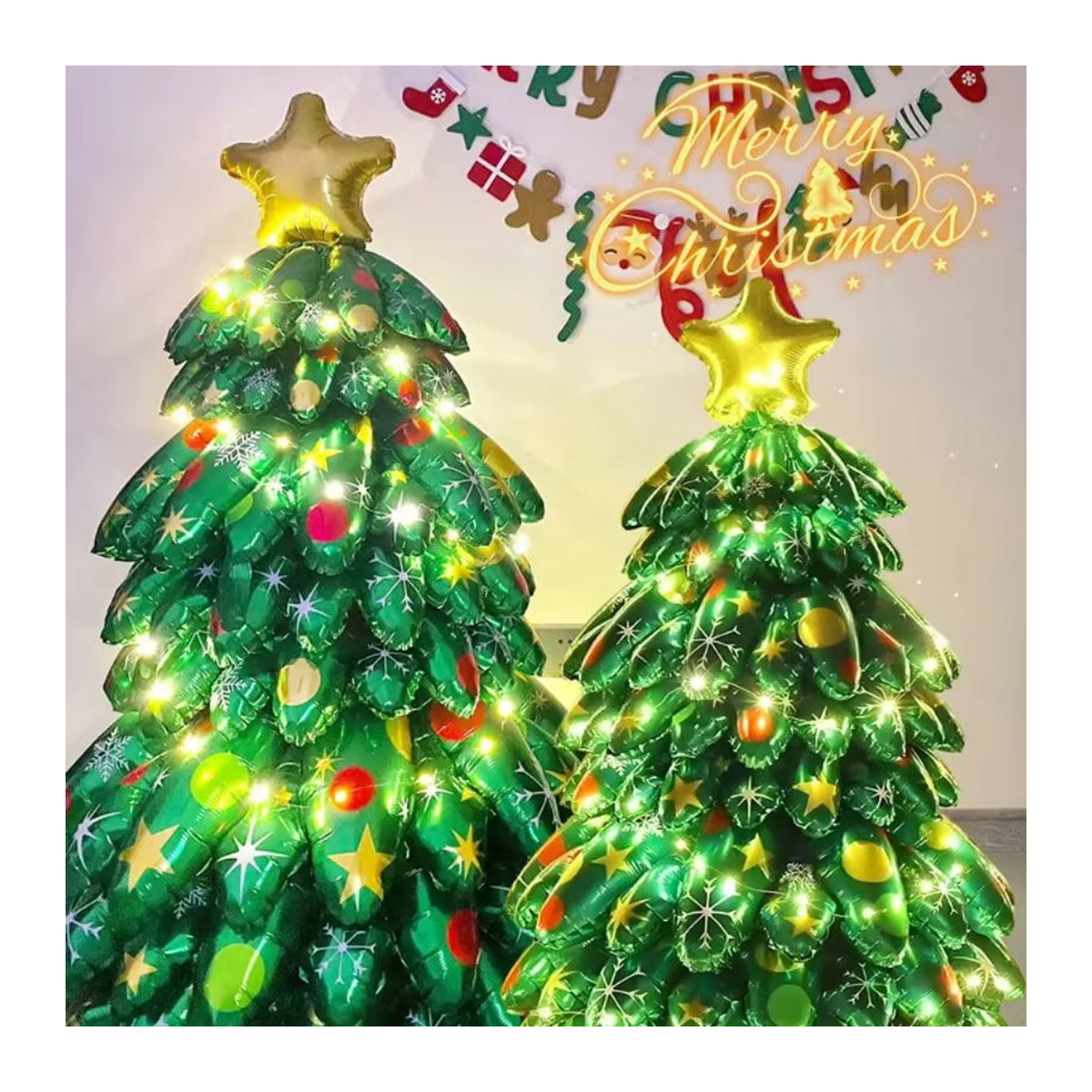 Großer 3D Weihnachtsbaum-Folienballon in Grün mit LED-Leuchten als stehende Weihnachtsdekoration - Bild 3