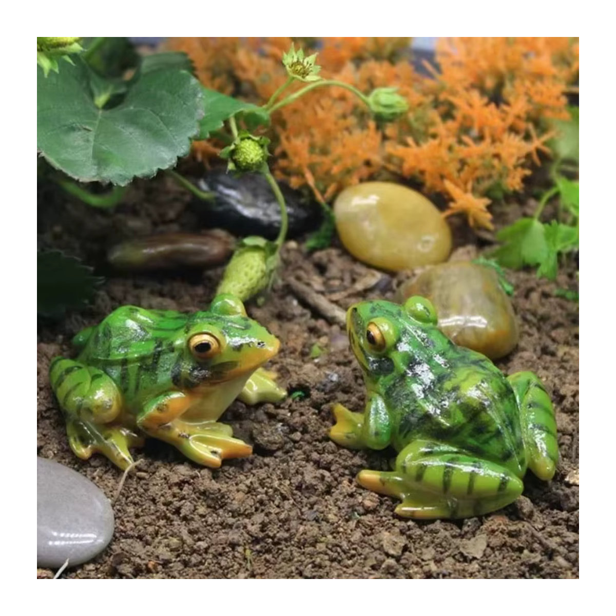 Grüne Miniatur-Froschfigur aus Kunstharz als Dekoration für Aquarium, Feengarten oder Innen- und Außenbereich - Bild 2