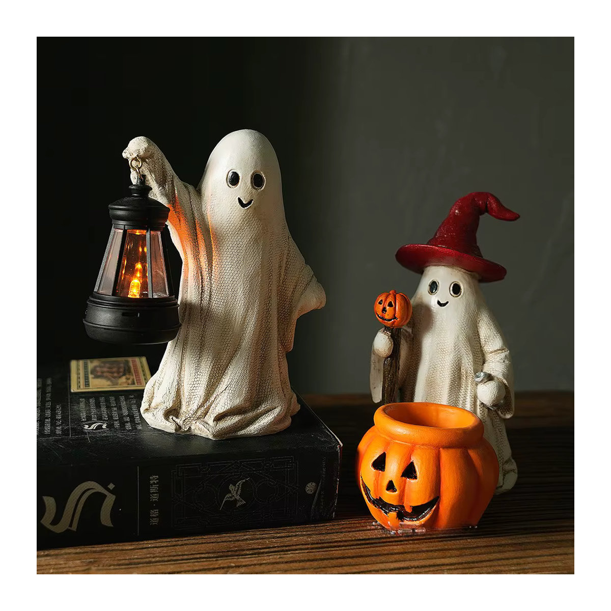Gruselige Halloween Geist Figur aus Kunstharz in Weiß als Deko-Statue für dein Zuhause und das Bücherregal - Bild 3
