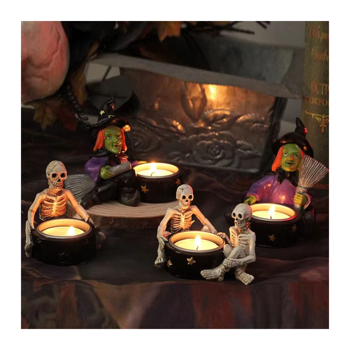 Gruseliger Halloween-Skelett-Kerzenhalter aus Kunstharz in Weiß für Teelichter als Tischdekoration - Bild 2