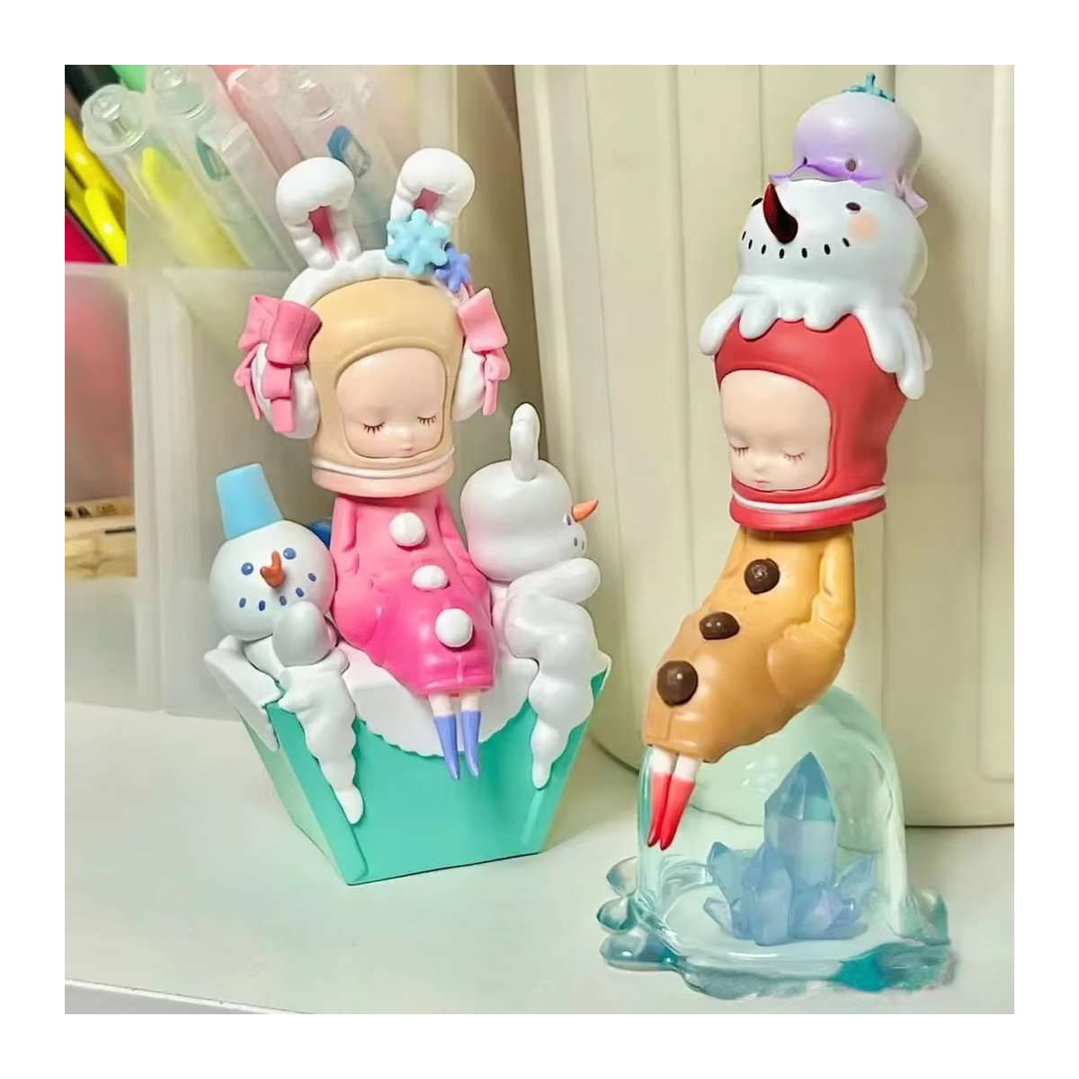 Gumon Winter Wunderland Generation 4 Weihnachtsfigur Schneemann Fee Elf aus Kunstharz mehrfarbig - Bild 1