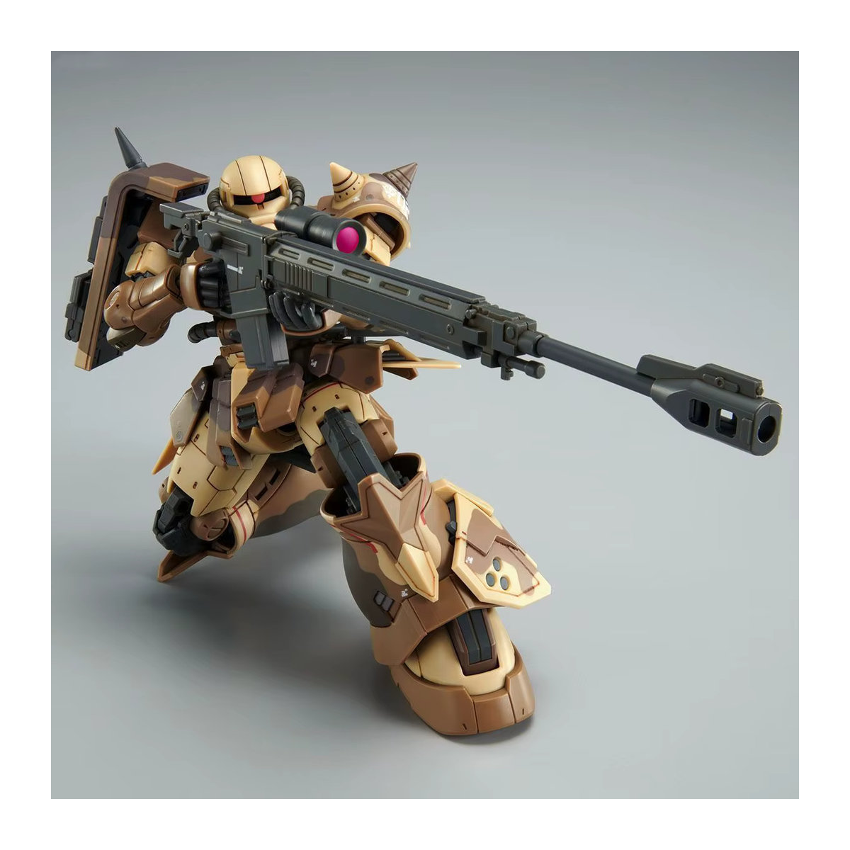 GUNDAM Zaku Southern Cross Corps Action Model Figure aus Kunststoff in Beige - Bild 2