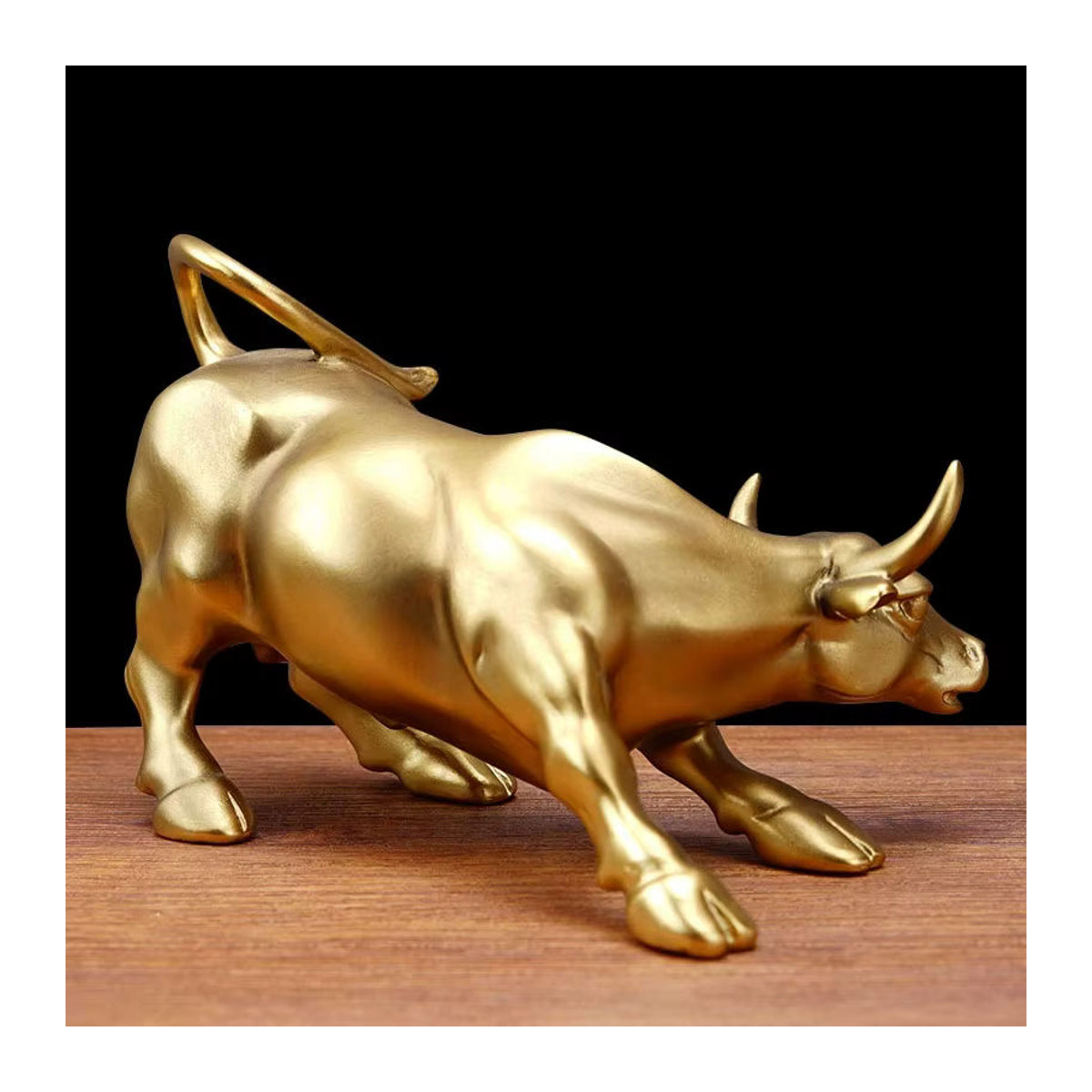 GUOFEI Wall Street Bull Desktop-Dekoration aus Kunstharz und Metall in Gold - Bild 2