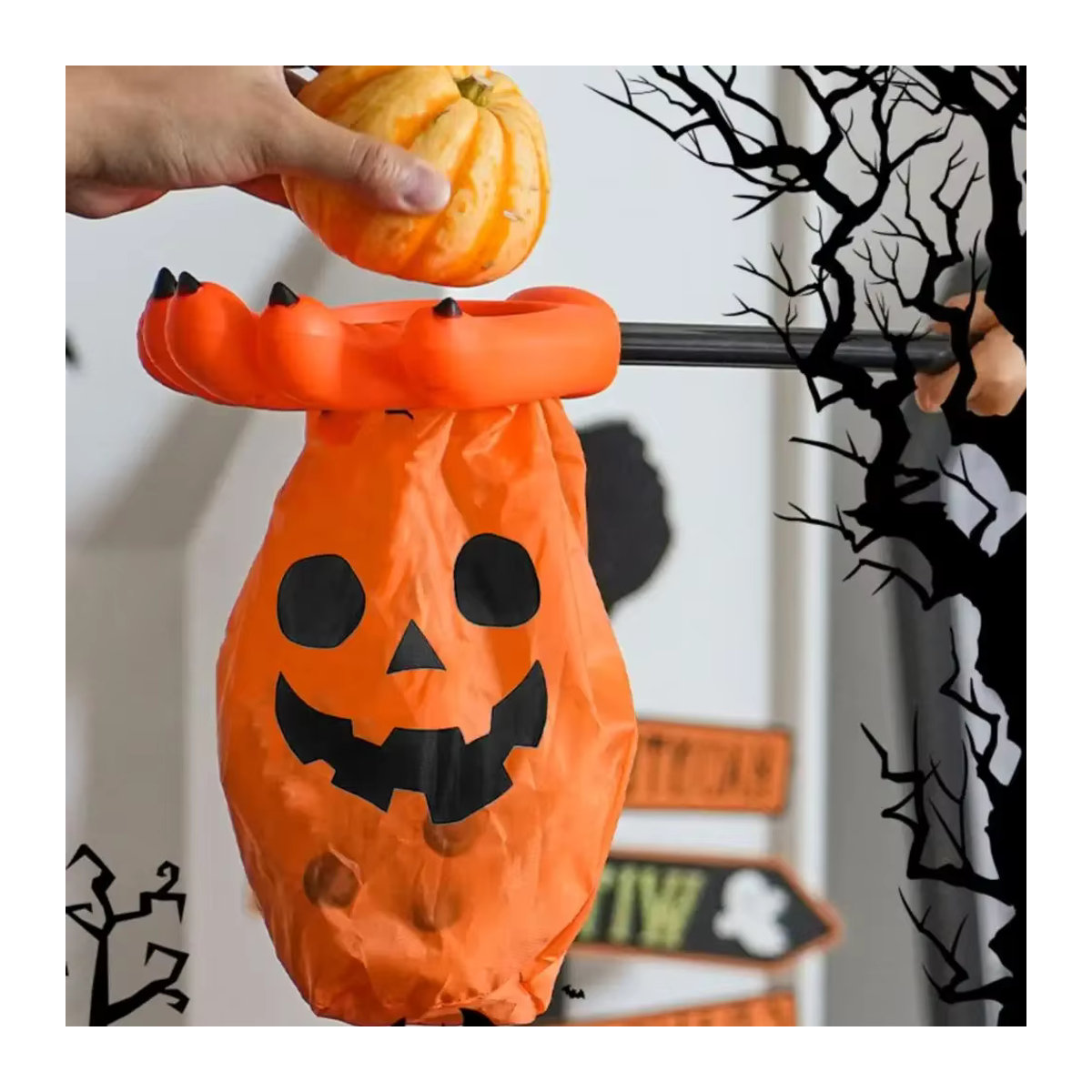 Halloween Süßigkeitenbeutel mit Totenkopf und Kürbis Motiv in Schwarz und Orange für Kinder - Bild 4