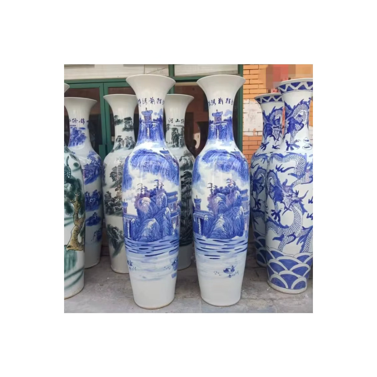 Handbemalte Porzellan-Bodenvase in Weiß mit abstraktem Vintage-Design und bauchiger Form - Bild 4