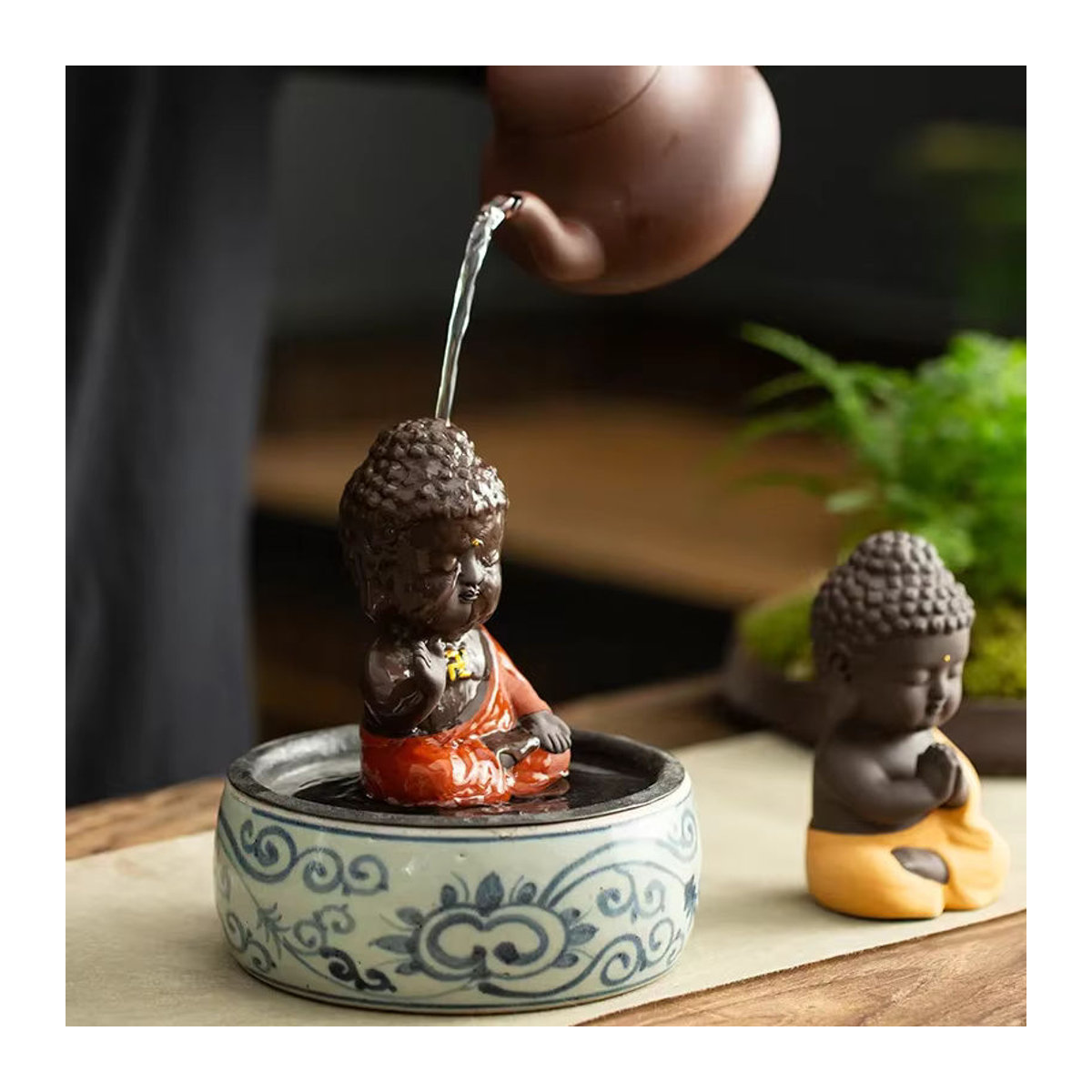 Handgefertigte Keramik-Buddha-Figur Shakyamuni in Mehrfarbig als orientalische Dekoration für Zen-Teetisch und Heimdeko - Bild 5