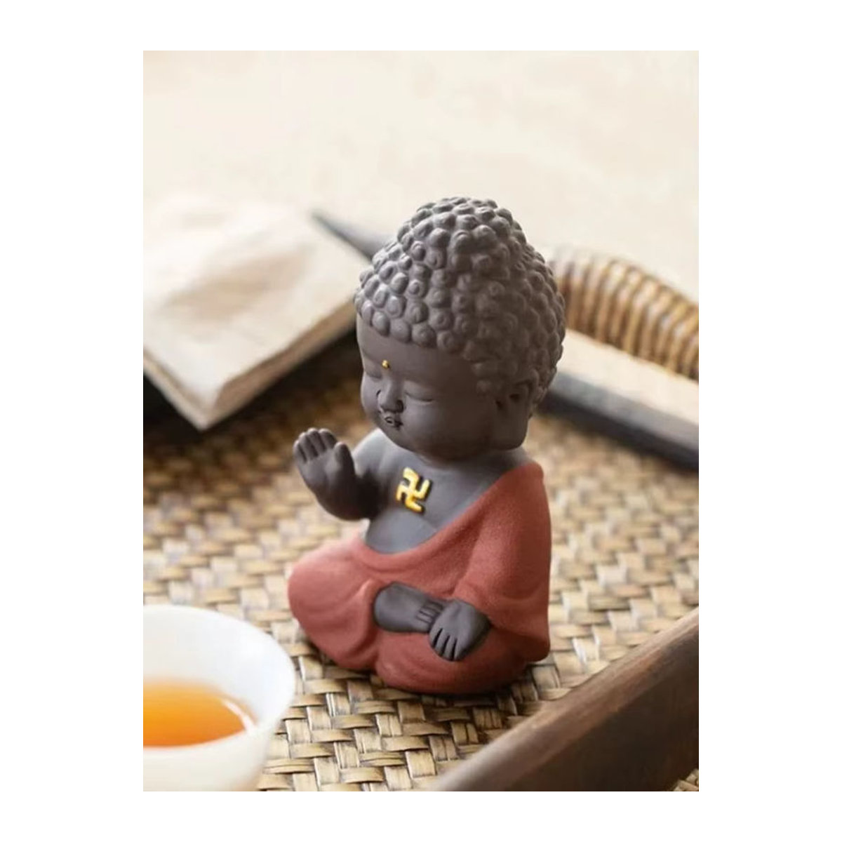 Handgefertigte Keramik-Buddha-Figur Shakyamuni in Mehrfarbig als orientalische Dekoration für Zen-Teetisch und Heimdeko - Bild 7