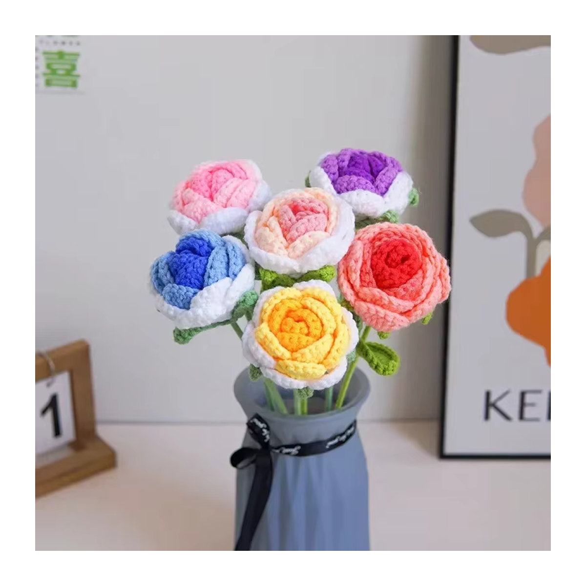 Handgefertigter Blumenstrauß aus gehäkelter Textil-Garn, mehrfarbig, florales Design für Heimdekoration und besondere Anlässe - Bild 1