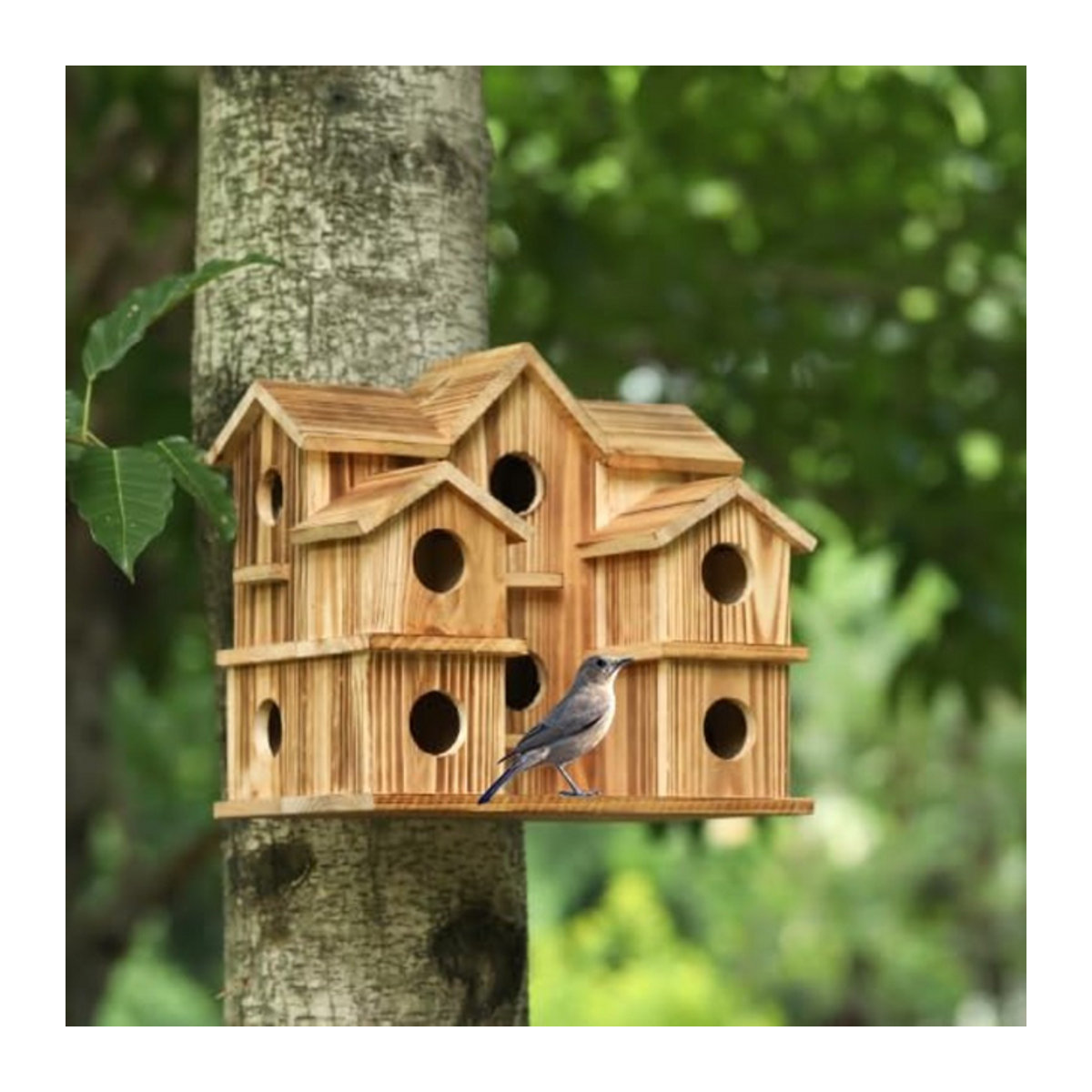 Handgefertigtes hängendes Vogelhaus aus Holz in Braun für Garten und Hinterhof - Bild 1