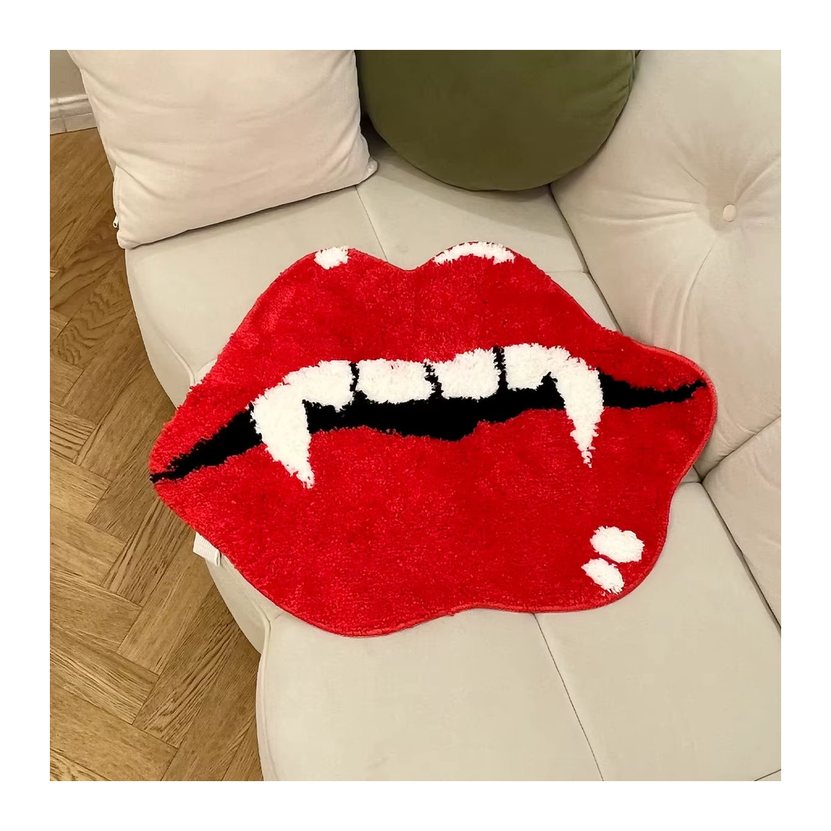 Handgemachter tufted Teppich mit rotem Lippen- und Vampir-Zahn-Design in Rot für Wohnzimmer und Küche - Bild 5