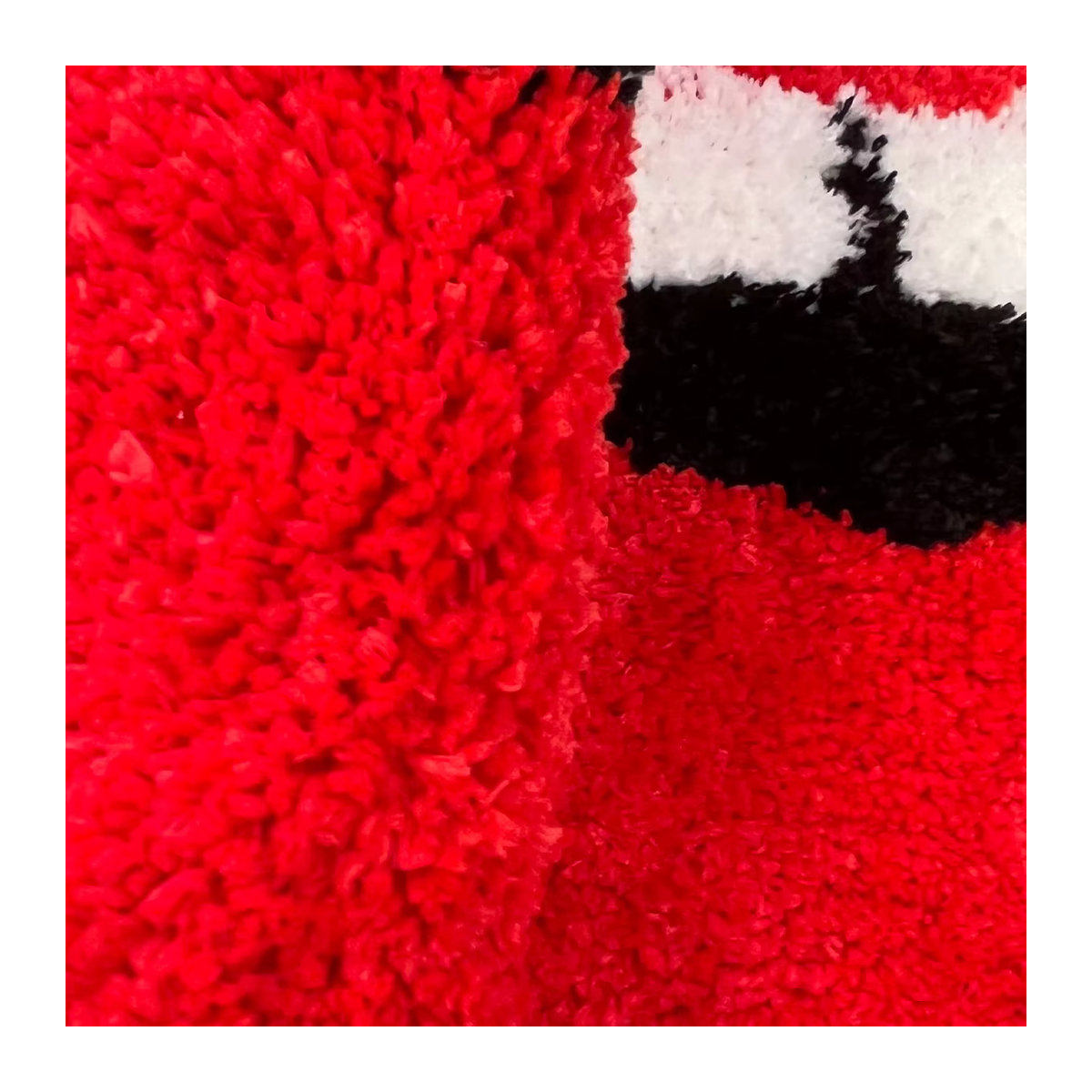 Handgemachter tufted Teppich mit rotem Lippen- und Vampir-Zahn-Design in Rot für Wohnzimmer und Küche - Bild 6