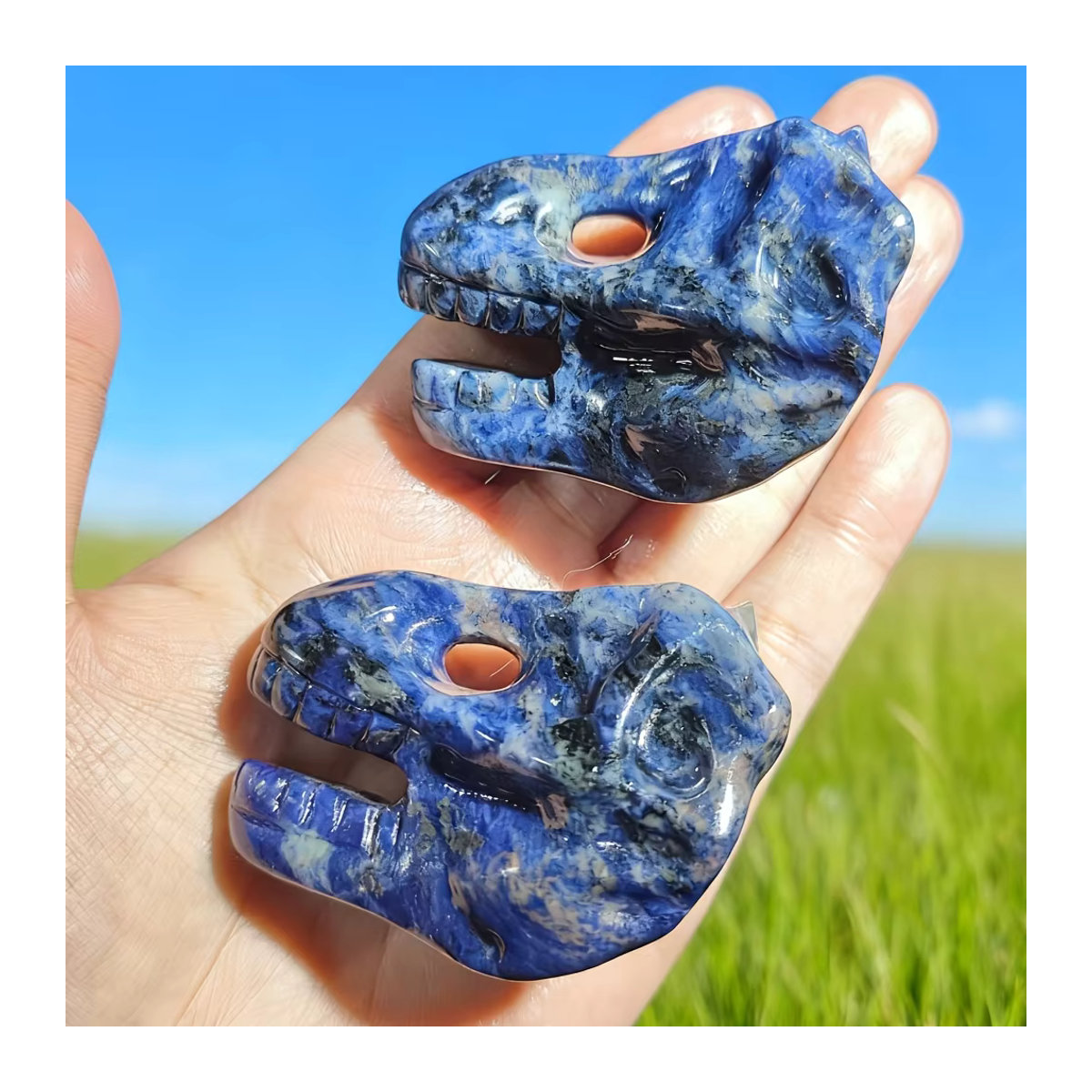 Handgeschnitzter Dinosaurier-Schädel aus blauem Stein von CRYSTALHOLA als echtes Mineralexemplar mit Marmoroptik - Bild 6