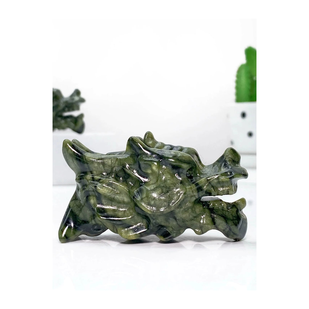 Handgeschnitztes XiuYan Drachenkopf-Ornament aus Stein in Grün - Bild 7